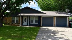 Pre-foreclosure in  STUART RD Denton, TX 76209