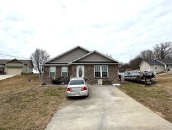 Pre-foreclosure in  ENGLISH MEADOWS DR White Pine, TN 37890