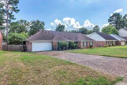 Pre-foreclosure in  YALE RD Memphis, TN 38128