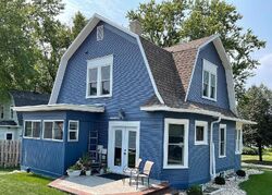 Pre-foreclosure in  3RD ST NW Watertown, SD 57201