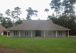 Pre-foreclosure in  NIGHTHAWK DR Slidell, LA 70461