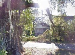 Pre-foreclosure in  DAVIS AVE Lacombe, LA 70445