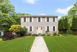 Pre-foreclosure in  MIDWESTERN CIR Johnston, RI 02919