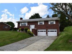 Pre-foreclosure in  WILLOWBROOK LN Washington, PA 15301