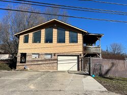  County Road 1, Chesapeake OH