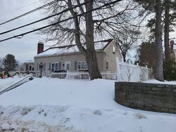 Pre-foreclosure in  W HOBART ST Nashua, NH 03060