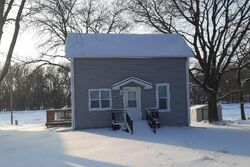  N Oakland Ave, Oakland NE