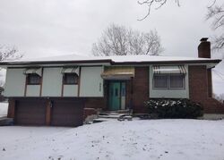 Pre-foreclosure in  RINKER RD Kansas City, MO 64129