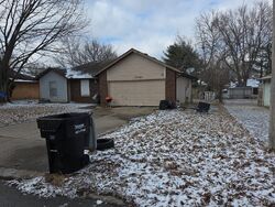 Pre-foreclosure in  W ROXBURY ST Springfield, MO 65807