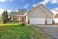 Pre-foreclosure in  COVENTRY LN Shakopee, MN 55379
