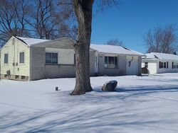 Pre-foreclosure in  BERNADETTE DR Michigan Center, MI 49254