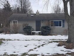 Pre-foreclosure in  SONORA DR Fenton, MI 48430
