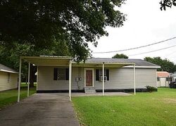 Pre-foreclosure in  2ND ST Lake Charles, LA 70601