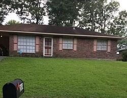 Pre-foreclosure in  BOXWOOD DR Baker, LA 70714