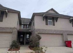 Pre-foreclosure in  PINEHURST DR Prairieville, LA 70769