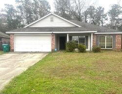 Pre-foreclosure in  JACK PINE LN Ponchatoula, LA 70454
