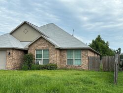 Pre-foreclosure in  BLUE BAYOU ST Ponchatoula, LA 70454