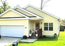 Pre-foreclosure in  RAVIER LN Sunshine, LA 70780