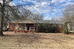 Pre-foreclosure in  TANNER ST Mount Olive, AL 35117