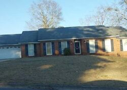 Pre-foreclosure in  OXFORD GATE DR Tuscaloosa, AL 35405