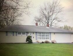 Pre-foreclosure in  MEAHL RD Lockport, NY 14094
