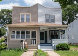 Pre-foreclosure in  PARK AVE Palmyra, NJ 08065