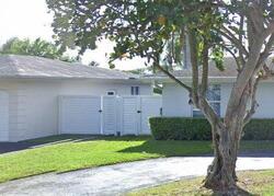 Pre-foreclosure in  SW 92ND AVE Miami, FL 33165