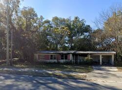 Pre-foreclosure in  N PALM AVE Palatka, FL 32177