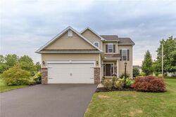 Pre-foreclosure in  SALT RD Webster, NY 14580