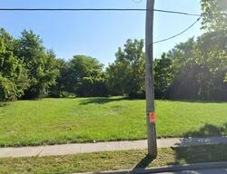 Pre-foreclosure in  E 81ST ST Cleveland, OH 44104