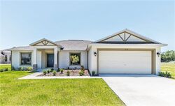 Pre-foreclosure in  HUDSON ST Lakeland, FL 33810