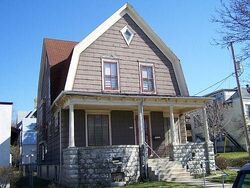  W Linden Pl, Milwaukee WI