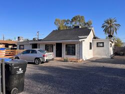 Pre-foreclosure in  W MADISON ST Phoenix, AZ 85009