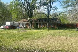 Pre-foreclosure in  VALLEY RD Conway, AR 72032