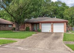  Adobe Ln, Baytown TX