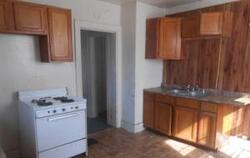 Pre-foreclosure in  N 9TH ST Milwaukee, WI 53206