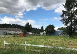Pre-foreclosure in  5TH AVE S Auburn, WA 98001
