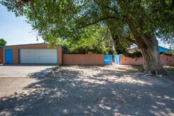 Pre-foreclosure in  CHUGHOLE LN Peralta, NM 87042