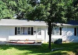 Pre-foreclosure in  PERSHING ST Poplar Bluff, MO 63901