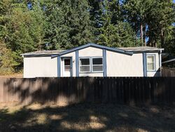 Pre-foreclosure in  E KINKAID ST Port Hadlock, WA 98339
