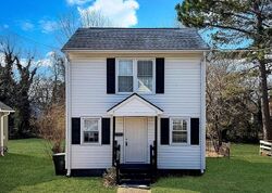 Pre-foreclosure in  CLIFTON ST Hampton, VA 23661
