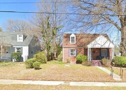 Pre-foreclosure in  MOODY AVE Richmond, VA 23225