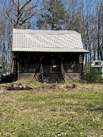 Pre-foreclosure Listing in BRUSHY FORK RD CANA, VA 24317