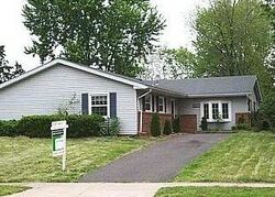 Pre-foreclosure in  E MAPLE AVE Sterling, VA 20164