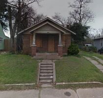 Pre-foreclosure in  PINE ST Dallas, TX 75215