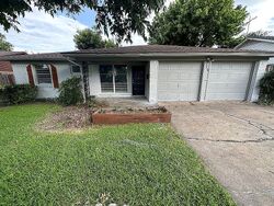 Pre-foreclosure in  DONNA DR Richardson, TX 75080