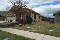 Pre-foreclosure in  COTTAGE PL Lavon, TX 75166