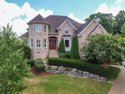 Pre-foreclosure in  CHILDE HAROLDS CIR Brentwood, TN 37027