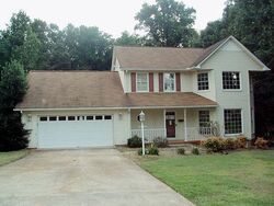 Pre-foreclosure in  SAXON DR Gaffney, SC 29341