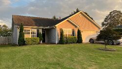 Pre-foreclosure in  TWINFLOWER DR Taylors, SC 29687